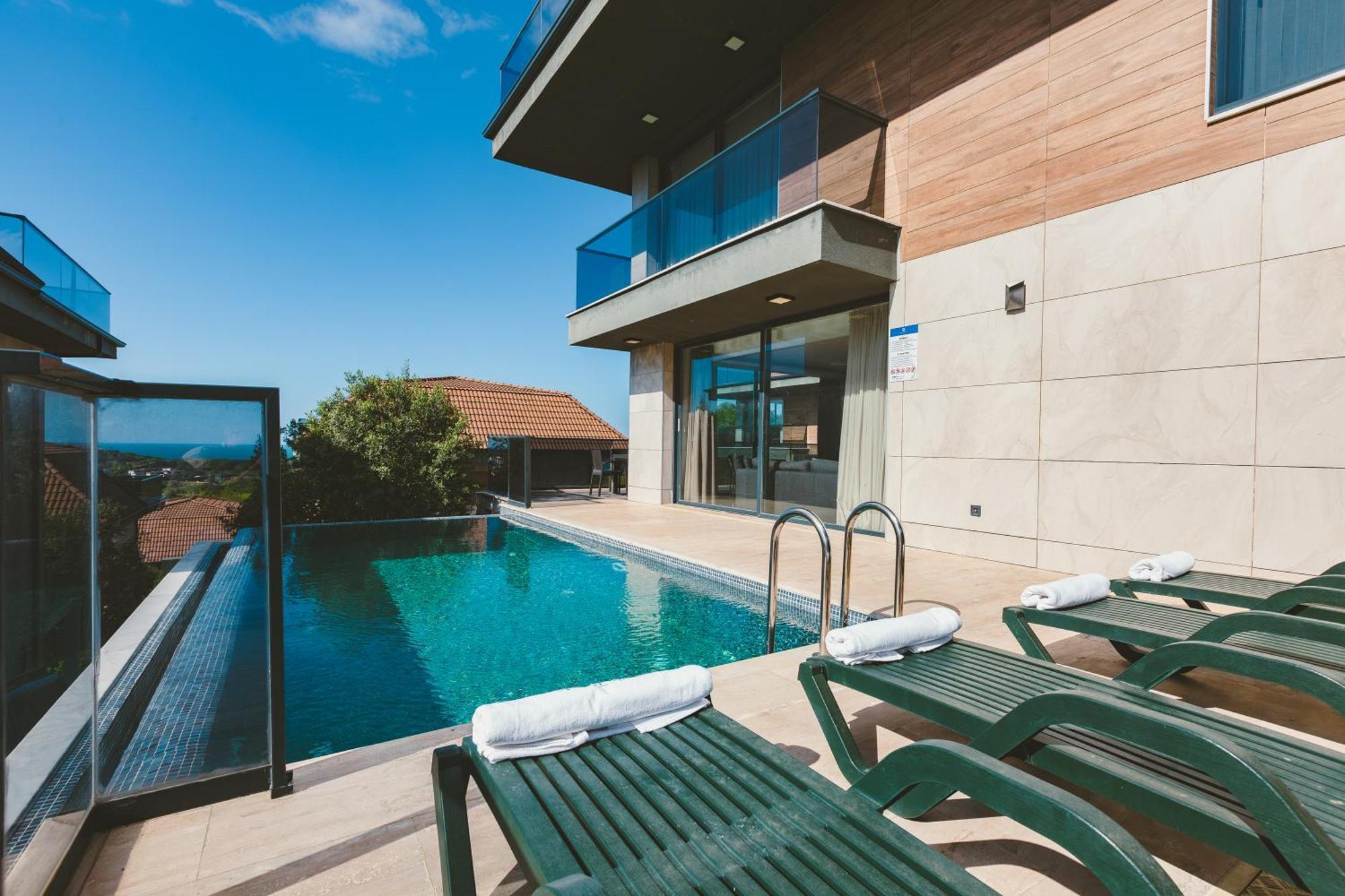 Royal Blue Istanbul - Luxury Villas Экстерьер фото